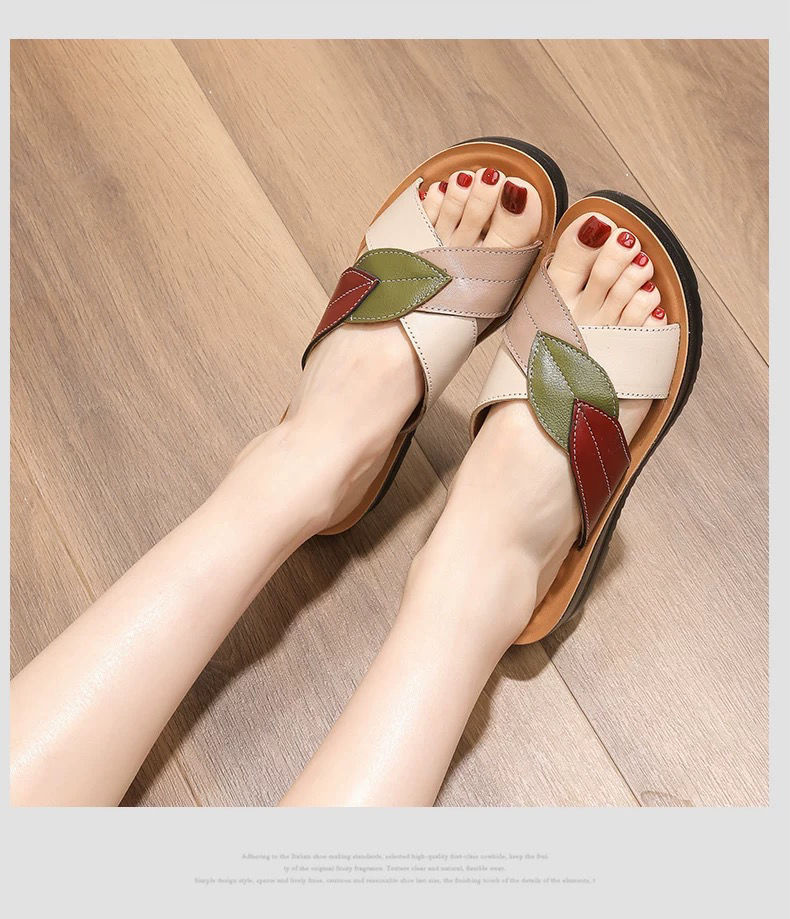 Slope Heel Soft Sole Versatile Shoes Fashionable Mom Sandals Flip Flops