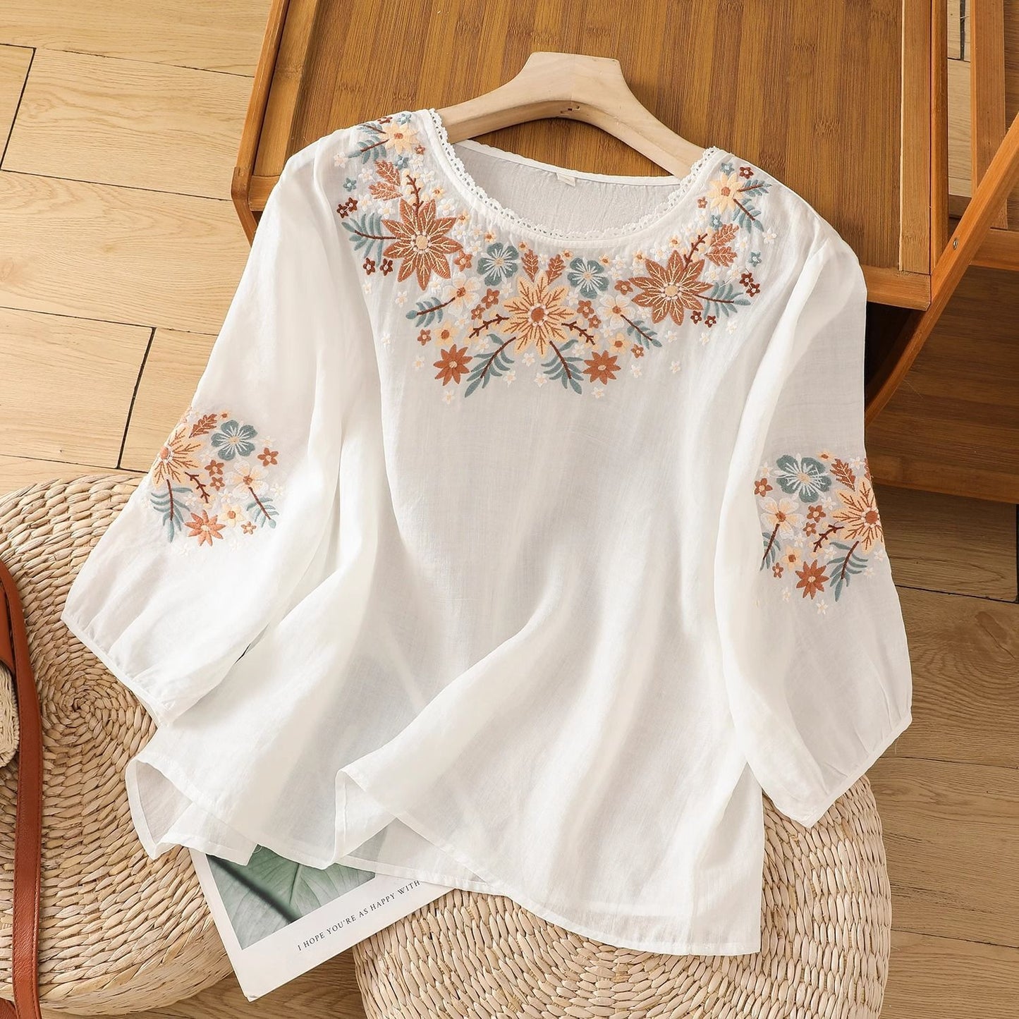 Womens Casual Loose-fitting Embroidered Top That Flatters The