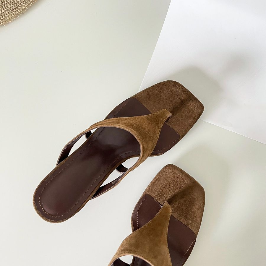 Retro-chic Minimalist Thong Stiletto Sandals