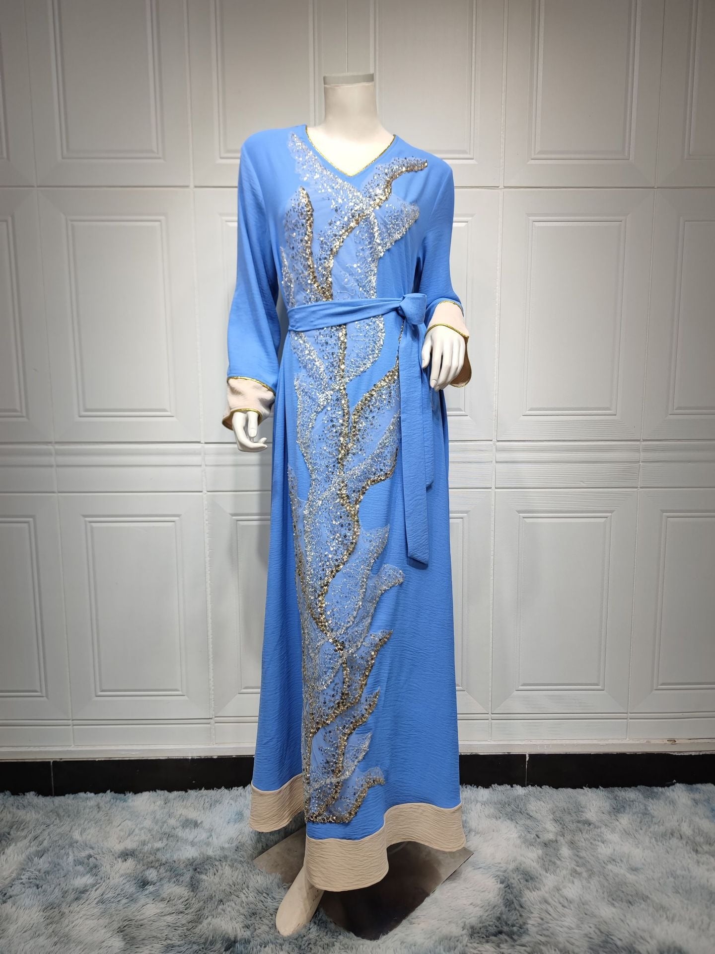 Muslim robes embroidered with beads fashionable abaya Middle Eastern women's clothing Arab clothing