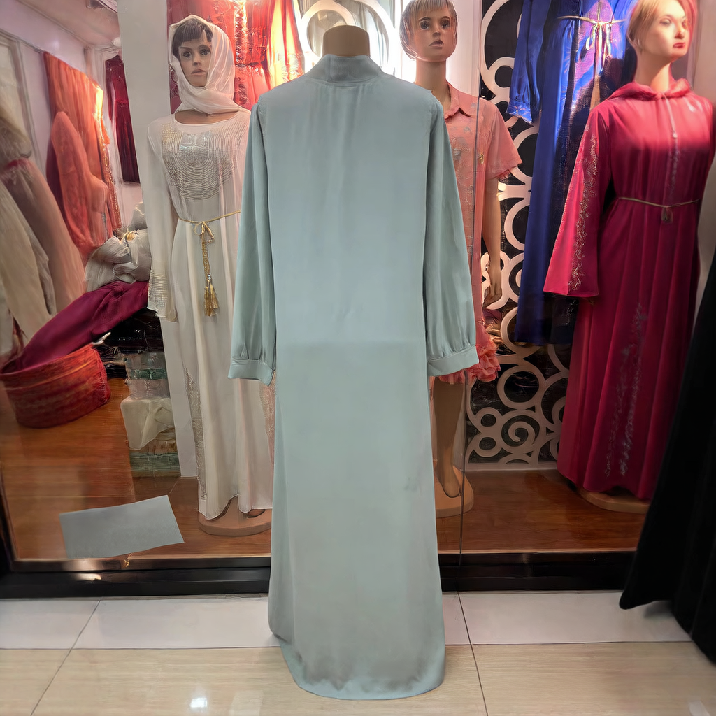 Solid-color long-sleeved Middle Eastern dress