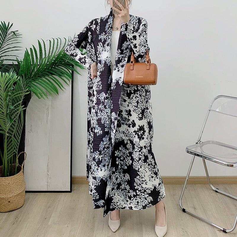 Minimalist Middle Eastern solid color pleated printed long robe for women