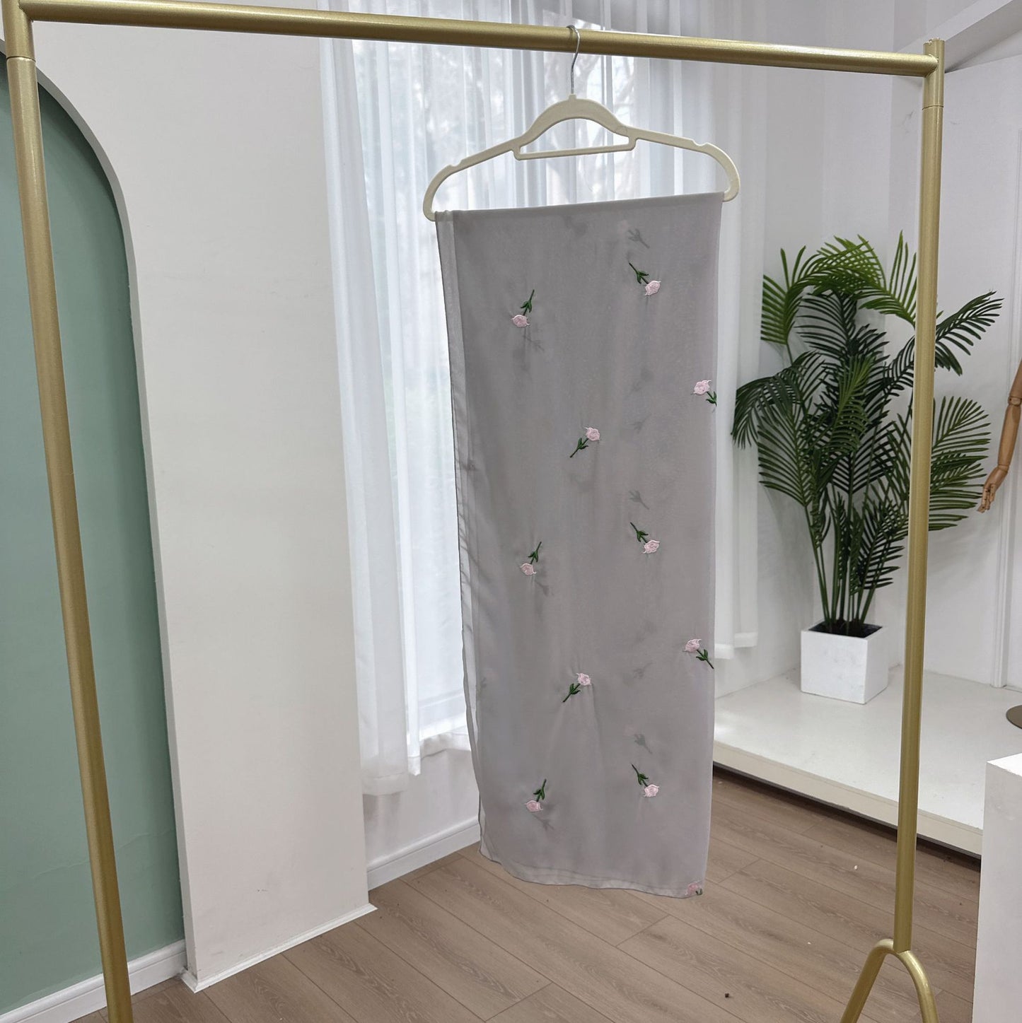 Middle Eastern flower-embroidered headscarf