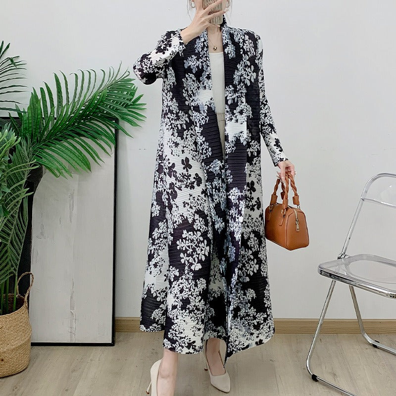 Minimalist Middle Eastern solid color pleated printed long robe for women