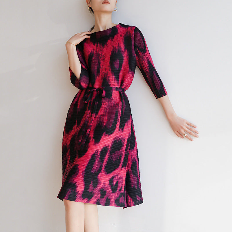 White Dove Pleated Dress New Rose Red Loose  Western Style Age-Reducing Middle Age Summer