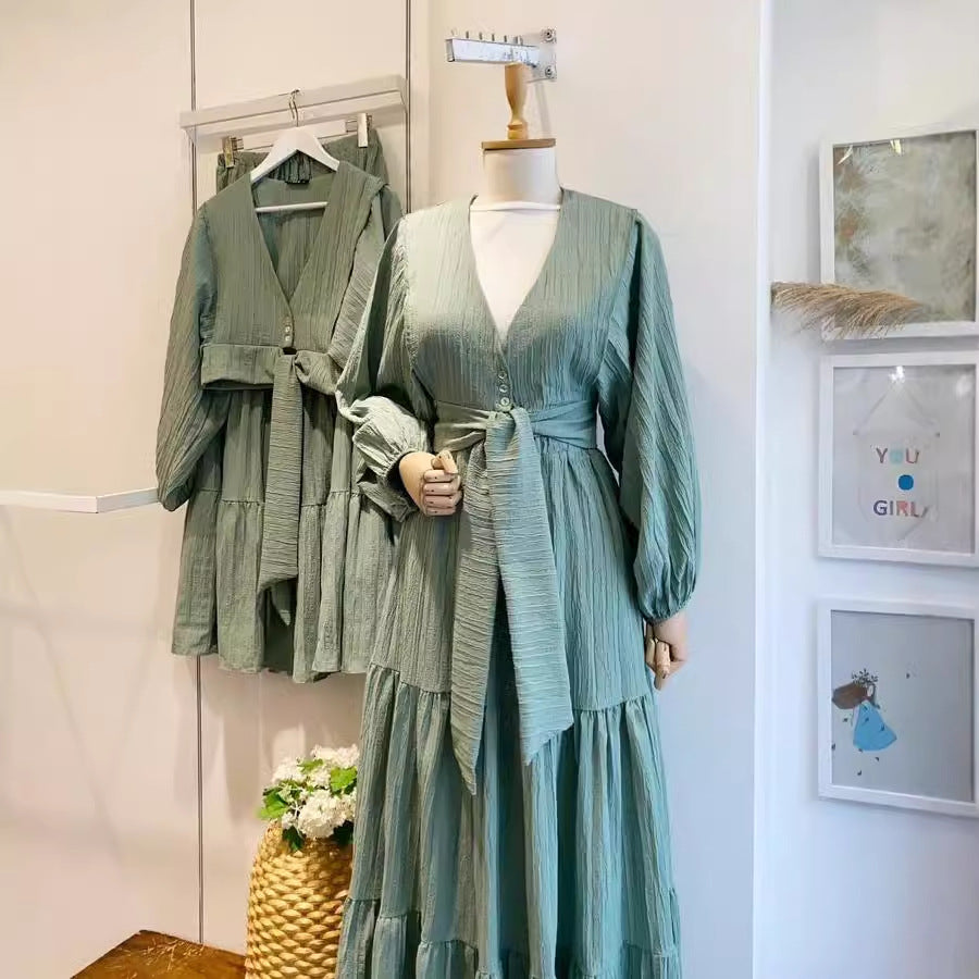 Short Blouse and Skirt Two-Piece Set for Middle Eastern  Women