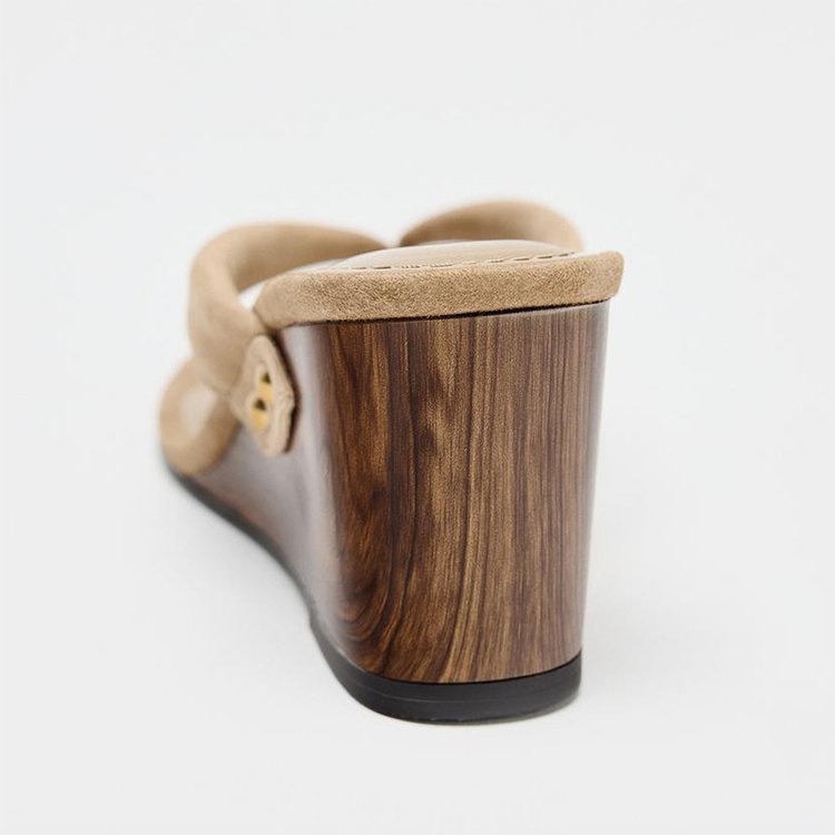 Versatile Stylish  And Lightweight Outdoor Sandals