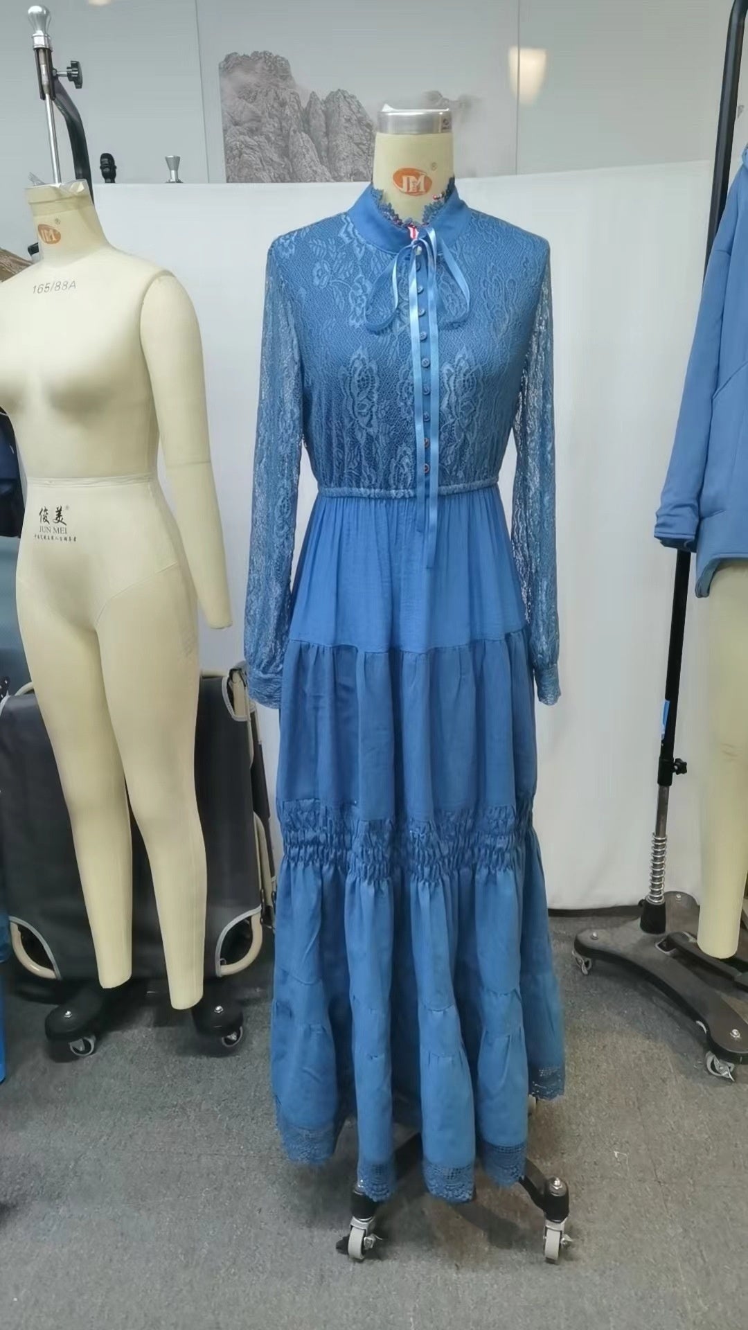 Retro V-neck Long-sleeve Pastoral-style Dress